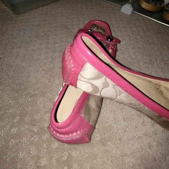 Coach Flats - Picture 2 of 3